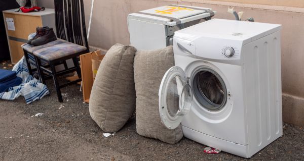 Washer Dryer Disposal in Davenport